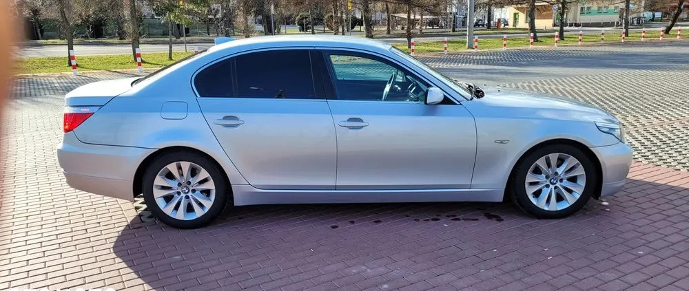 BMW Seria 5 cena 31000 przebieg: 339000, rok produkcji 2008 z Bełchatów małe 562